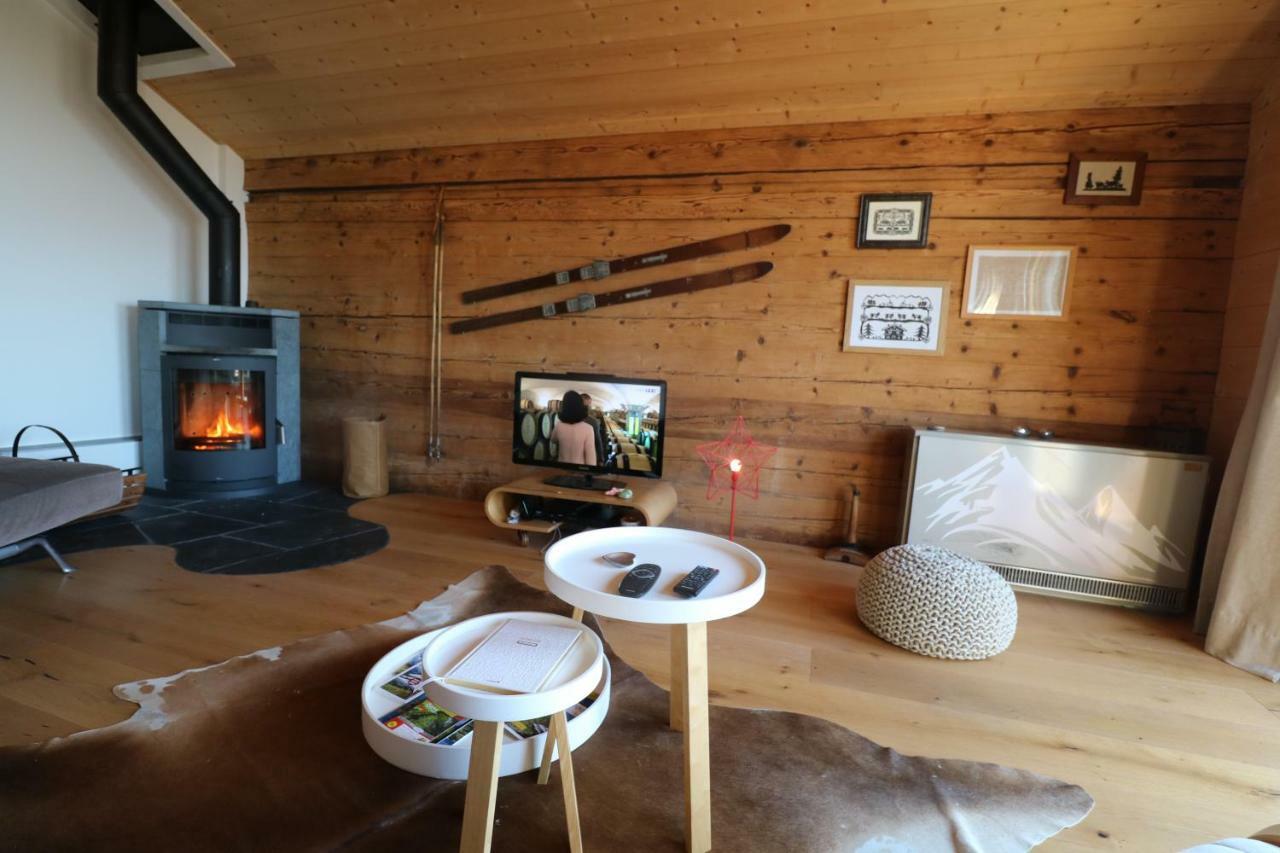 Bex Chalet Rouge Coeur מראה חיצוני תמונה